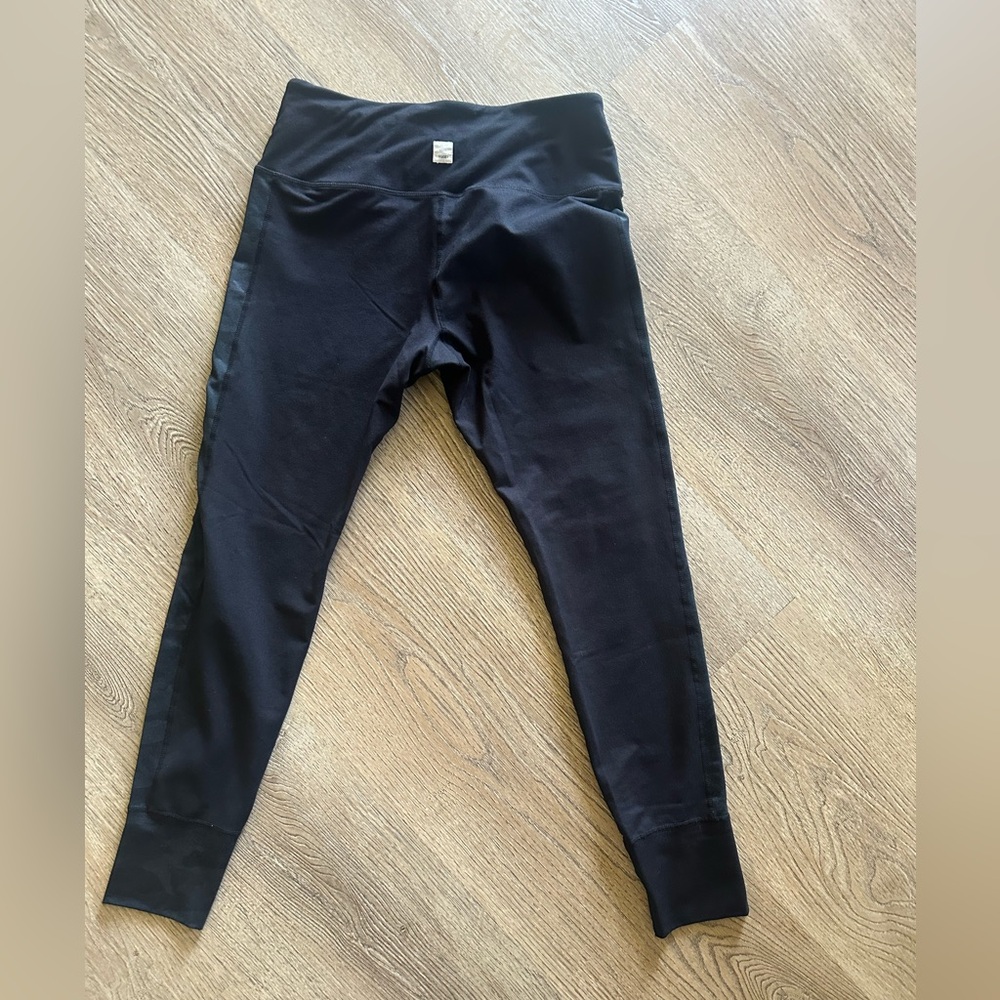 Vuori Black Leggings